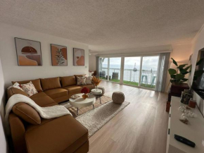 Oceanfront 2BR 2BA with Stunning View